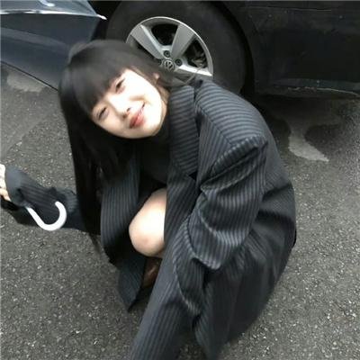 黄阿丽：小眼镜蛇